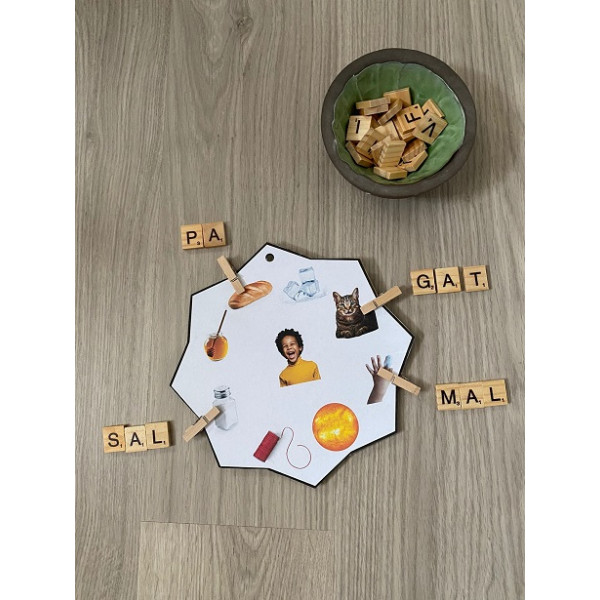 ESTRELLES MONOSIL·LÀBIQUES