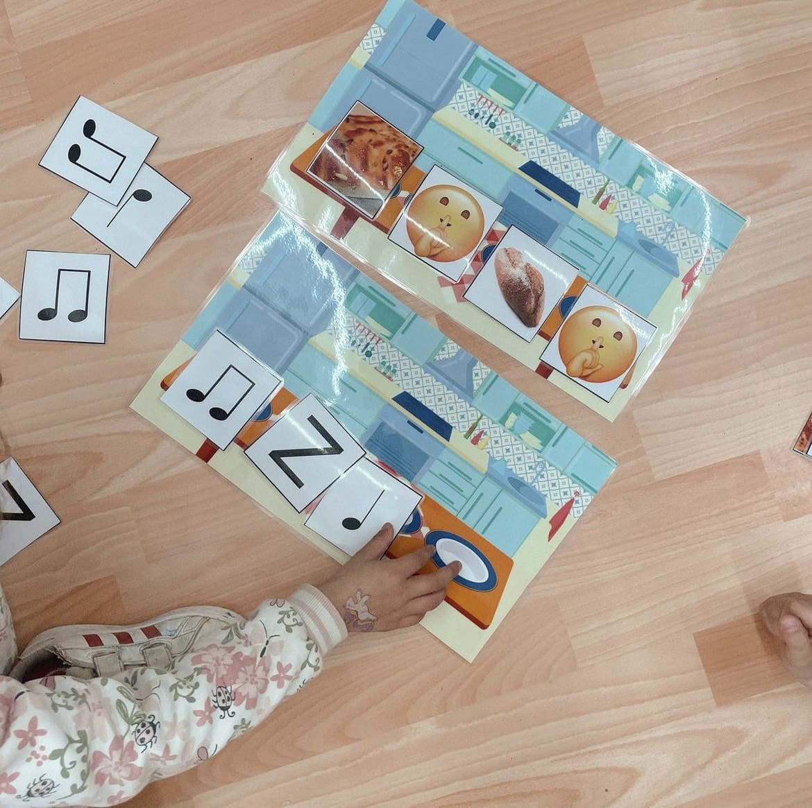 Targetes ritmes musicals amb menjar