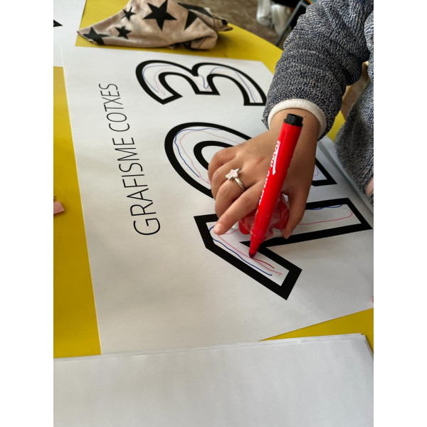 Grafisme amb cotxes