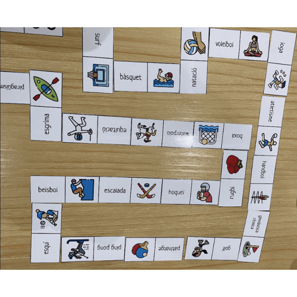 DÒMINO ESPORTS.Domino esports. 24 Targetes. LLETRA MAJÚSCULA I MINÚSCULA.