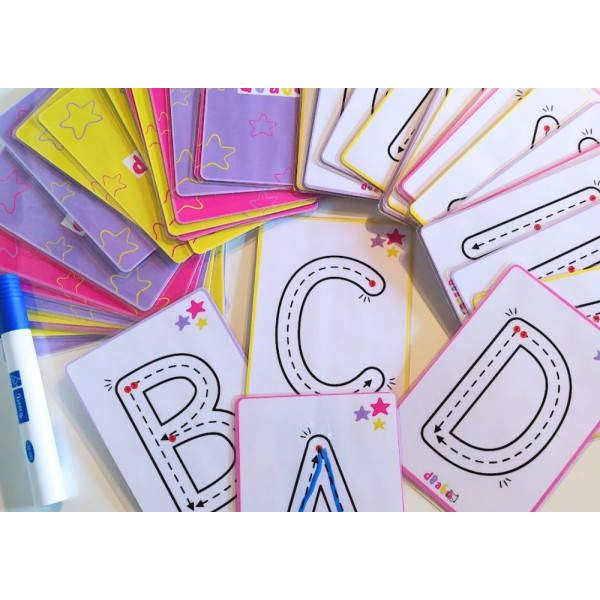 Flashcards amb lletres per traçar
